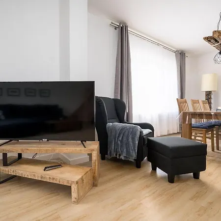 بيت للعطل Ferienhaus-am-walnussbaum ميرو