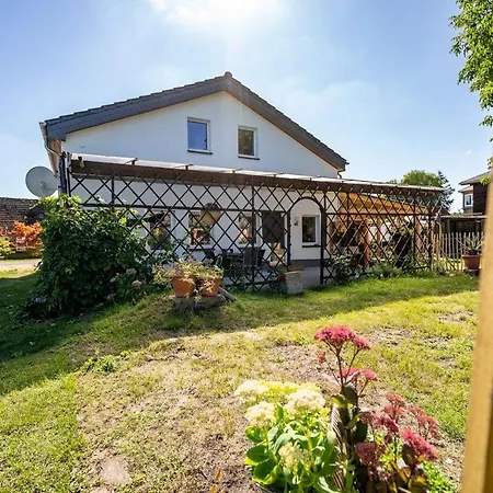Ferienhaus-am-walnussbaum Holiday home *